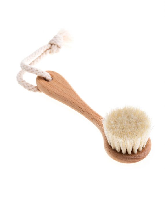 sejas_kopsanas_birstite_facial_cleansing_brush