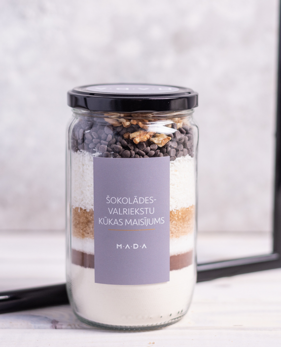 mada_sokolades_valriekstu_kukas_maisijums.
