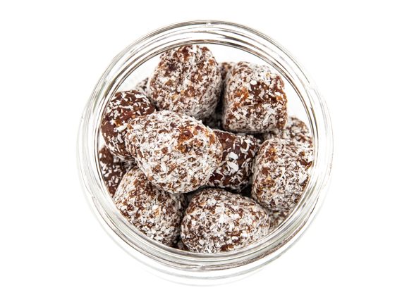 Dateļu bumbas ar dzērvenēm